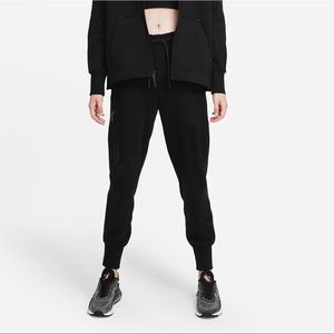 NIKE TECH FLEECE JOGGERS